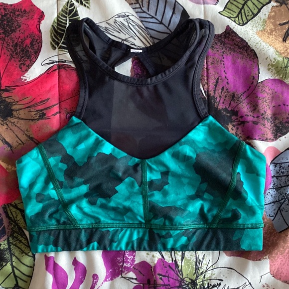 Lululemon Meshed Up Bra - Picture 3 of 6